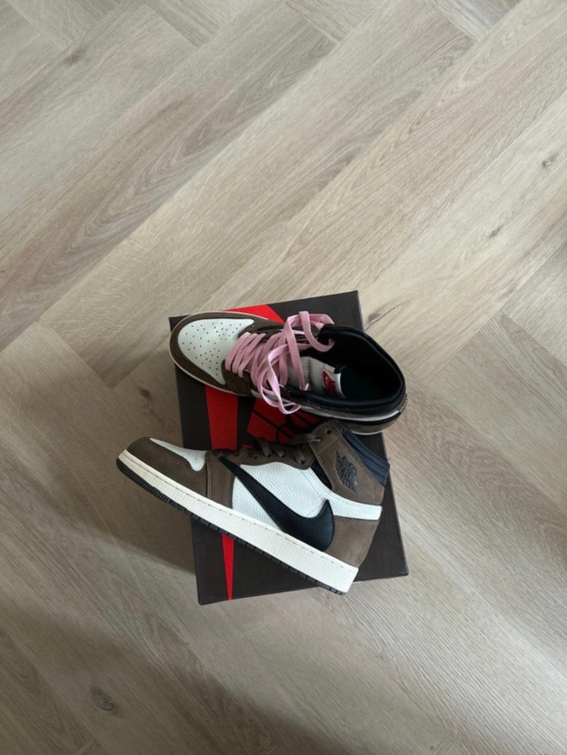 Nike Air Jordan 1 High OG TS SP Travis Scott, Bruin, Nieuw, Ophalen of Verzenden, Sneakers of Gympen