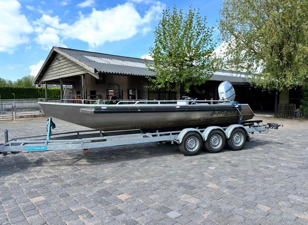 Aluminium boot,visboot,sloep,karperboot met deelbare tent., Watersport en Boten, Ophalen, Zo goed als nieuw