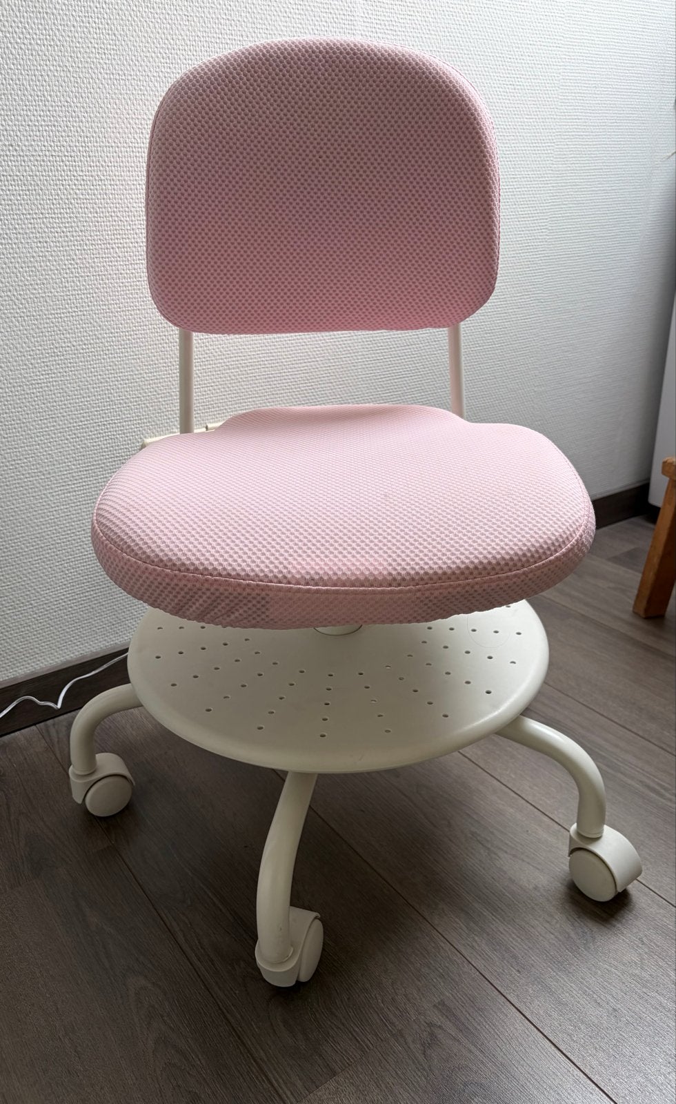 Roze Ikea Vimund bureaustoel voor kinderen - verstelbaar, Ophalen, Zo goed als nieuw, Roze, Bureaustoel