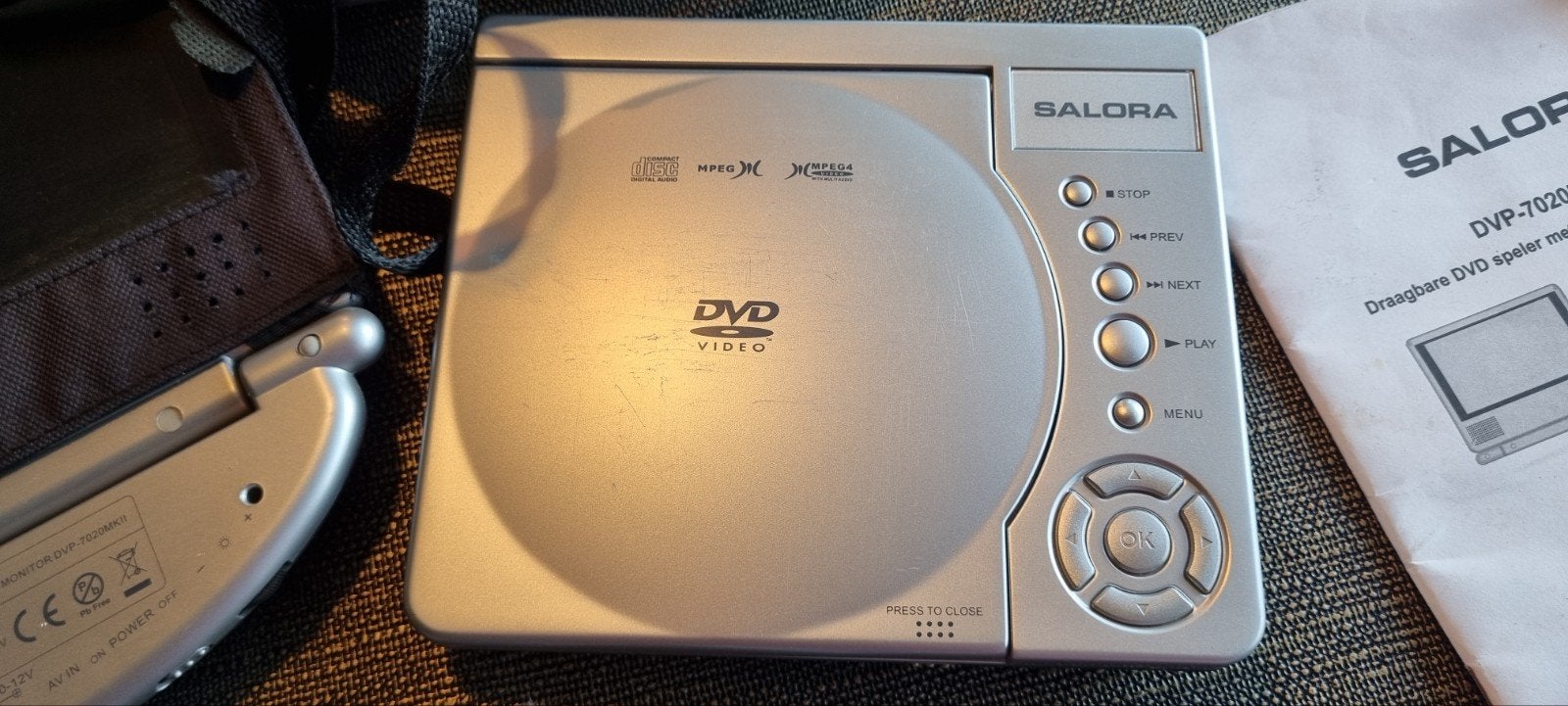 Salora DVP-7020 Draagbare DVD Speler met Hoes, Gebruikt, Verzenden, Draagbaar, Overige merken