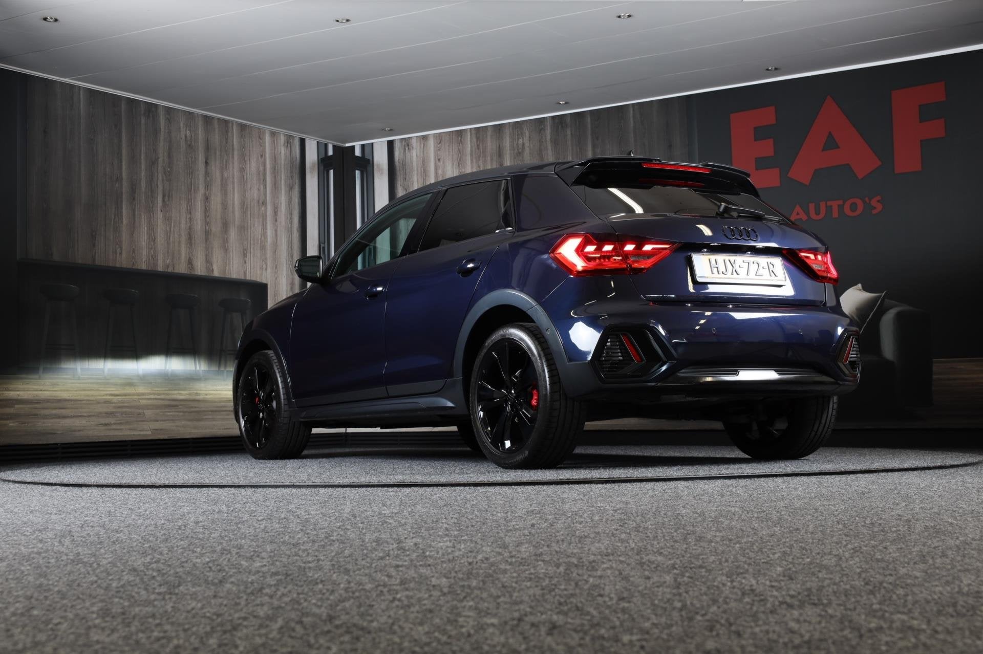 Audi A1 CITYCARVER 30 TFSI S Line / AUT / Acc / Lane Assist, Auto's, Dealer onderhouden, Euro 6, Blauw, 116 pk