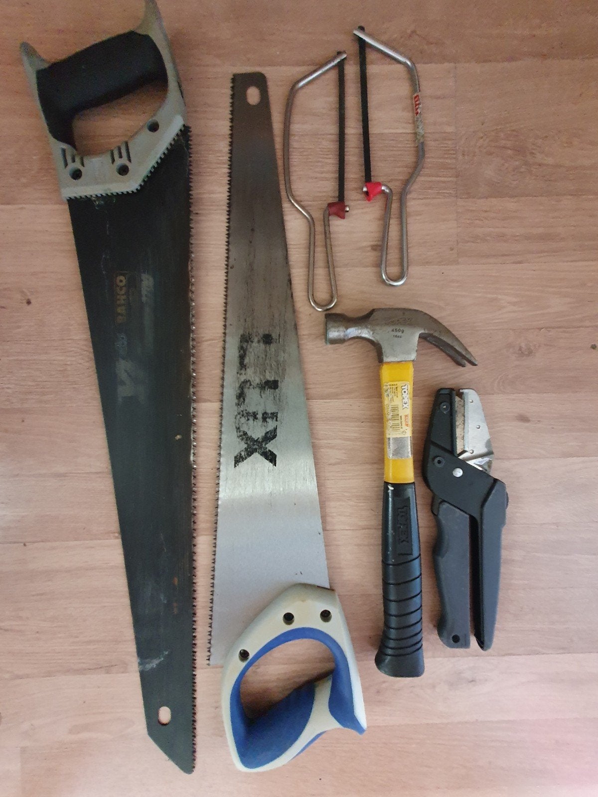 Diverse handgereedschappen: Zagen, hamer, leischaar, Ophalen, Zo goed als nieuw, Zaag
