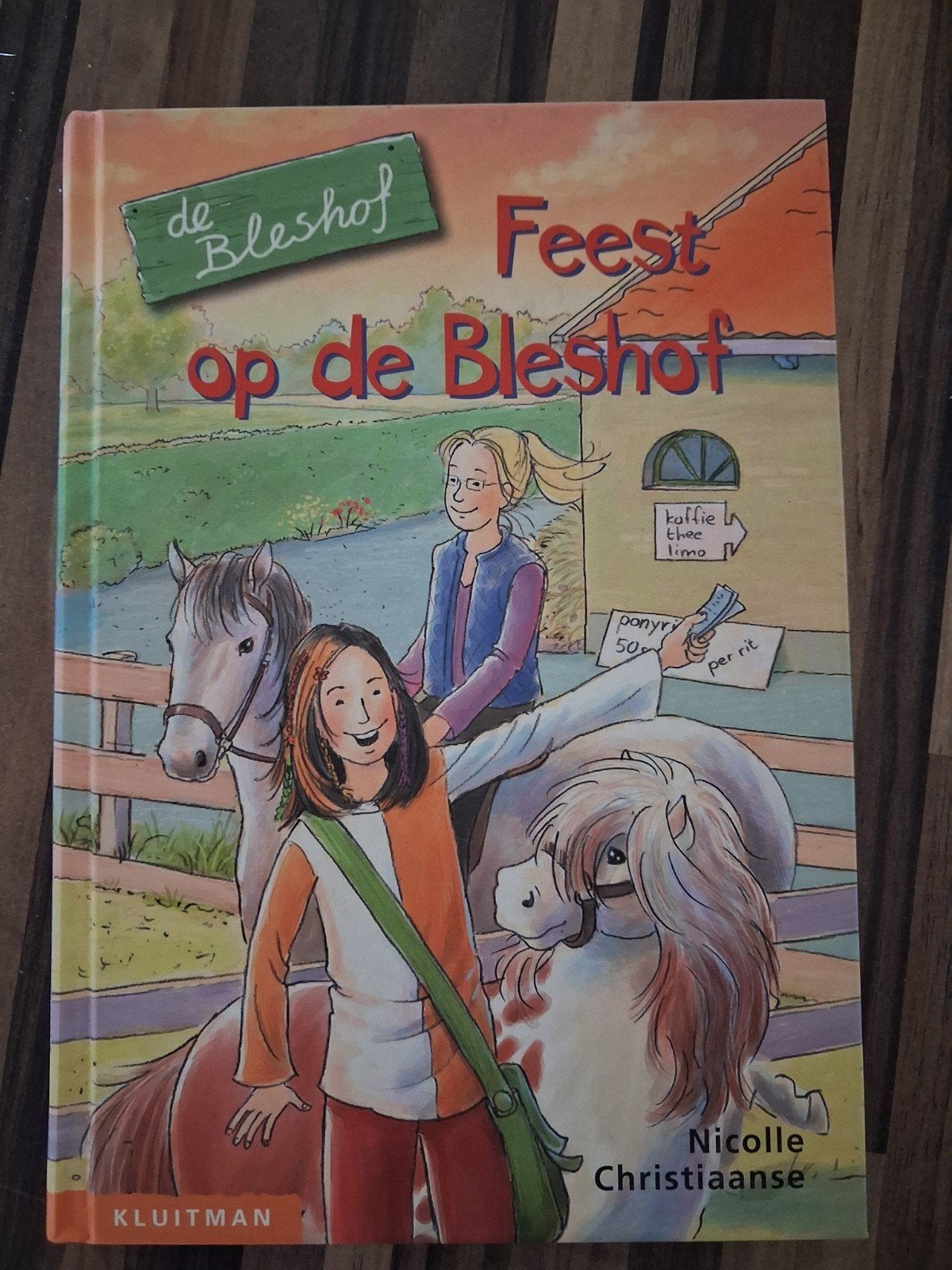 Feest op de Bleshof - Nicolle Christiaanse, Boeken, Ophalen of Verzenden, Zo goed als nieuw, Nicolle Christiaanse, Fictie algemeen