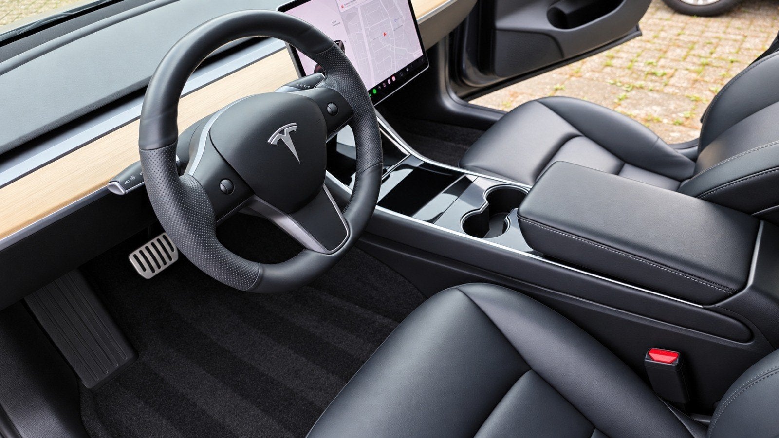 Foto 3 van Tesla Model 3 2019 Performance Grijs | 83% SOH / NW banden |