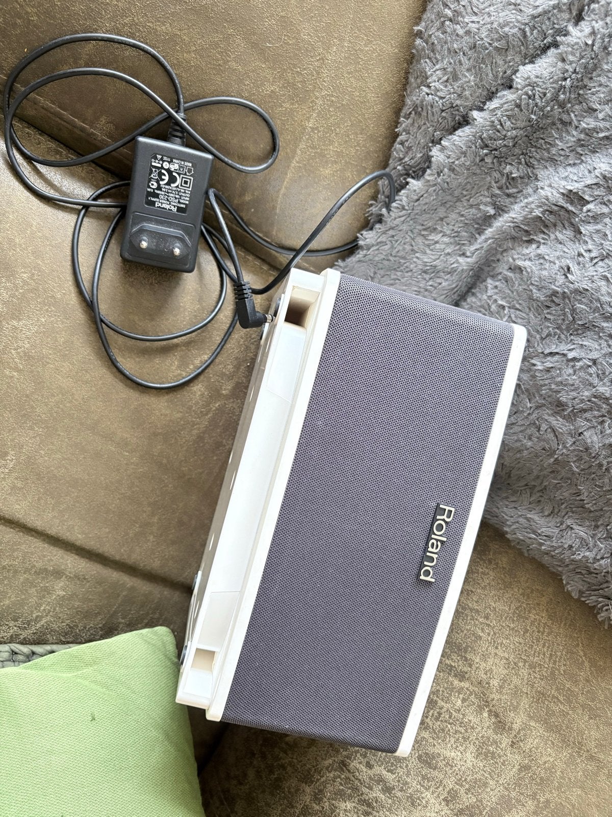 Roland Cube Lite Gitaarversterker - Wit, Ophalen of Verzenden, Zo goed als nieuw, Gitaar, Minder dan 50 watt
