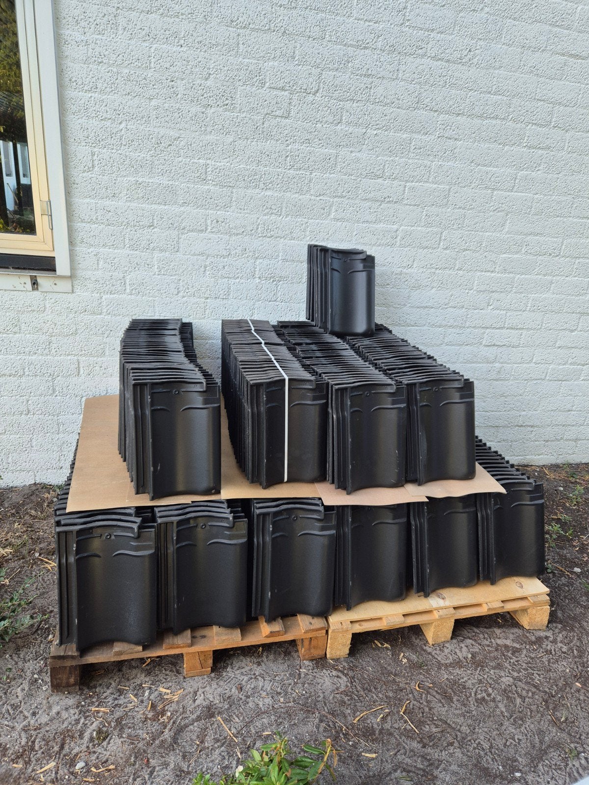 Monier VH-V zwart glazura dakpannen 700 stuks, Ophalen, Steen of Klei, Zwart, Zo goed als nieuw