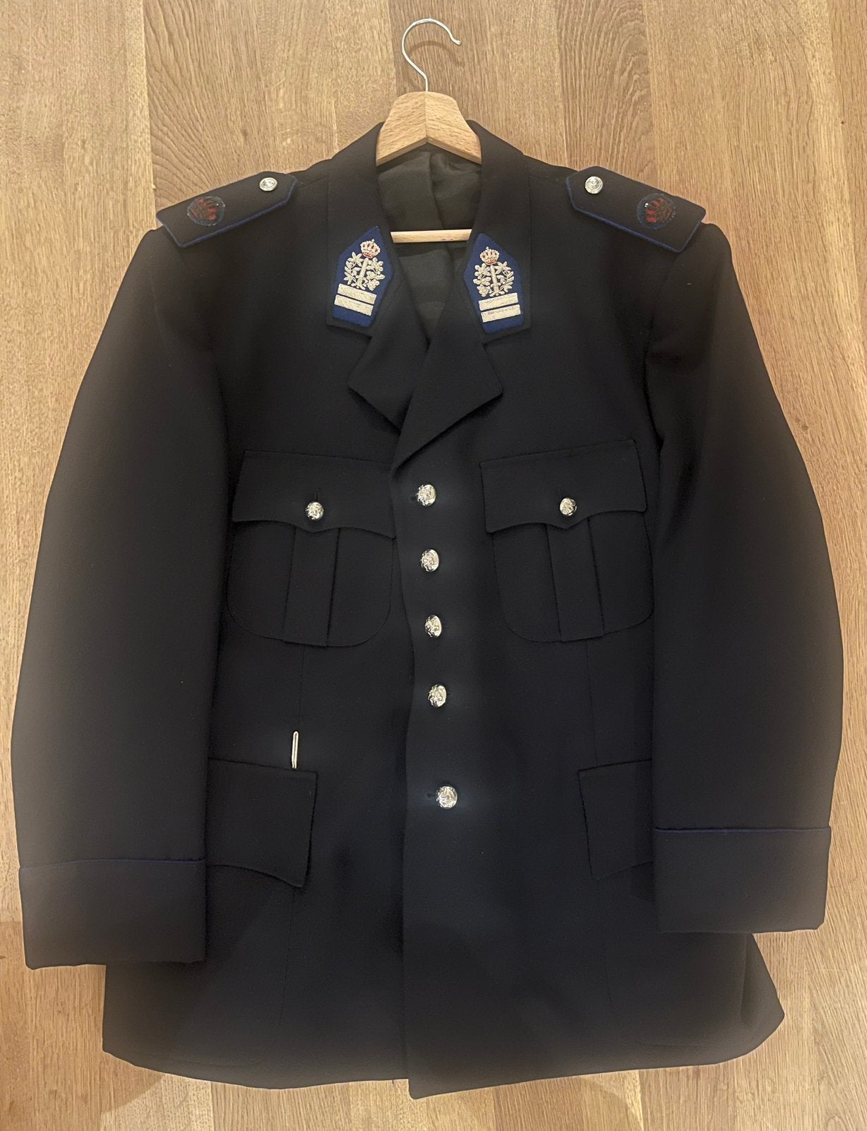 Uniform jas hoofdcommissaris Belgische Gemeentepolitie, Ophalen of Verzenden, Overige soorten, Overige gebieden, Kleding of Schoenen