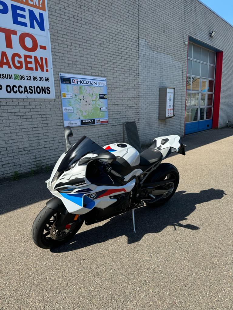 BMW S1000RR - Zo goed als nieuw! Volledig dealer onderhouden, Motoren, Occasion, Handvatverwarming, 4 cilinders, Motorrijbewijs A