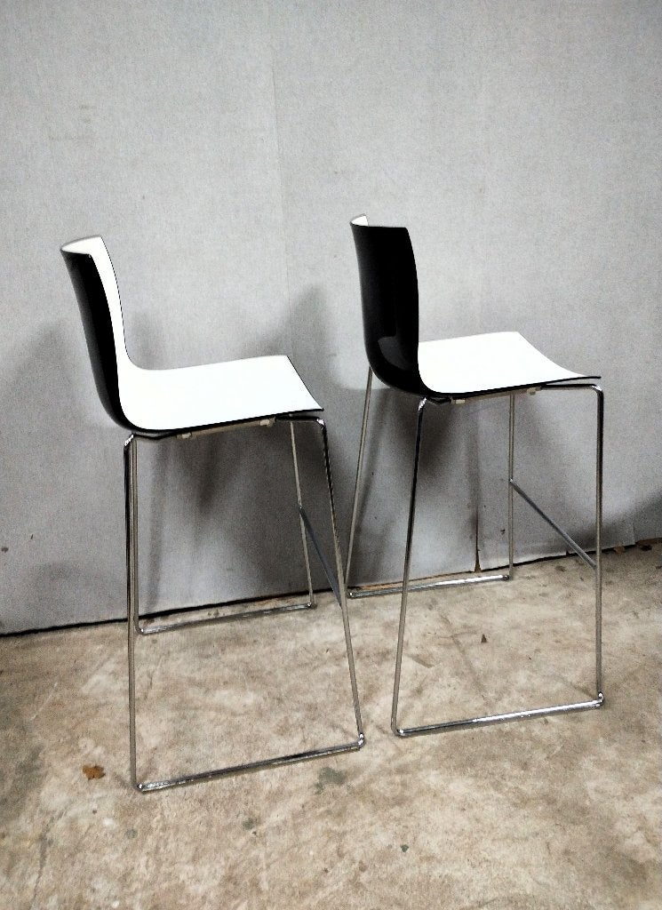 2x Design barkruk Arper Catifa 46 barstoel hoge kruk, Ophalen, Kunststof, 60 tot 90 cm, Zo goed als nieuw