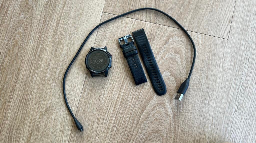 Garmin Fenix 5 Plus – Sporthorloge, Zwart, Ophalen of Verzenden, Zo goed als nieuw, Waterdicht