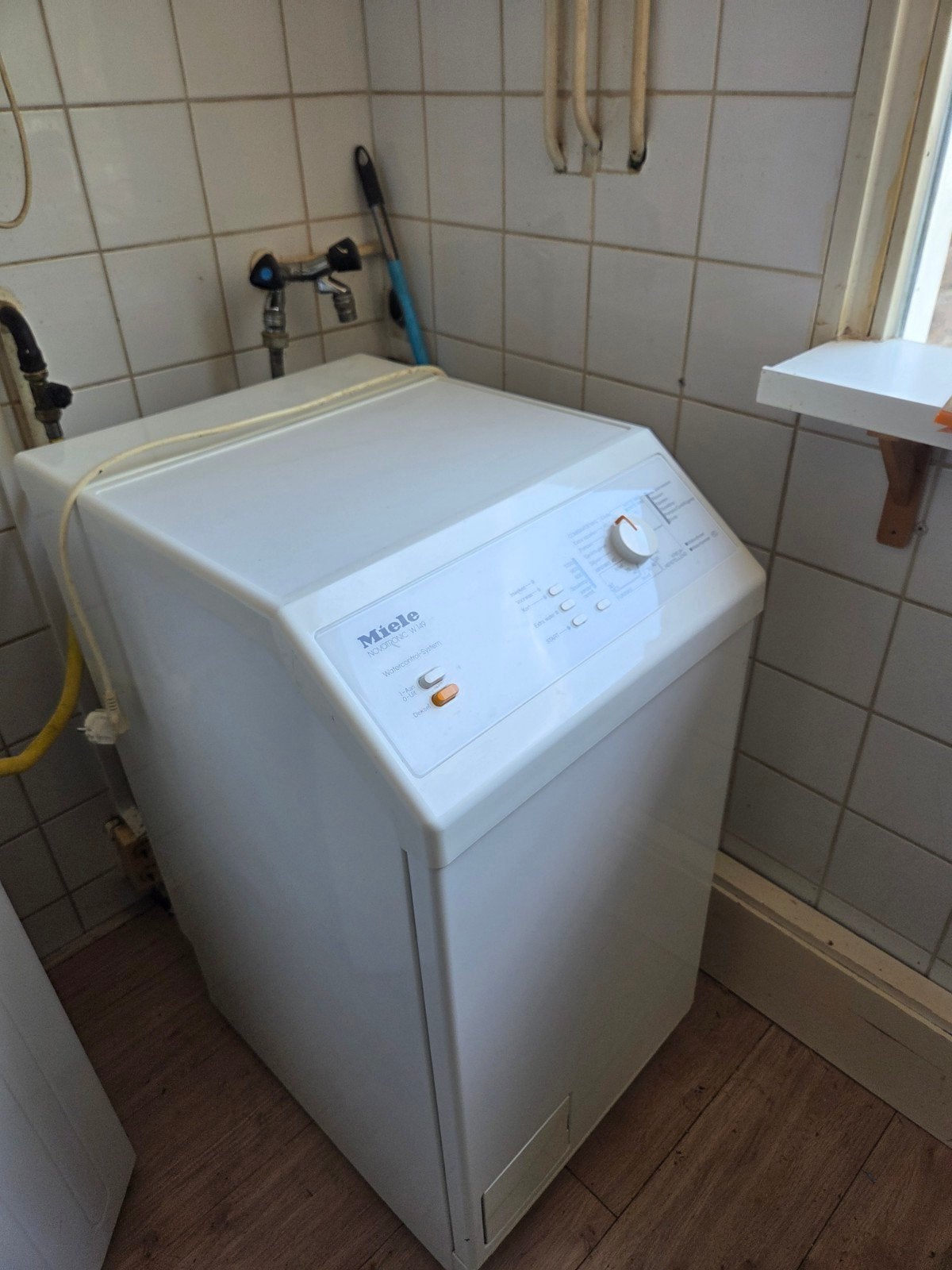 GRATIS Miele Novotronic W 149 Bovenlader Wasmachine, Ophalen, 4 tot 6 kg, Bovenlader, Wolwasprogramma