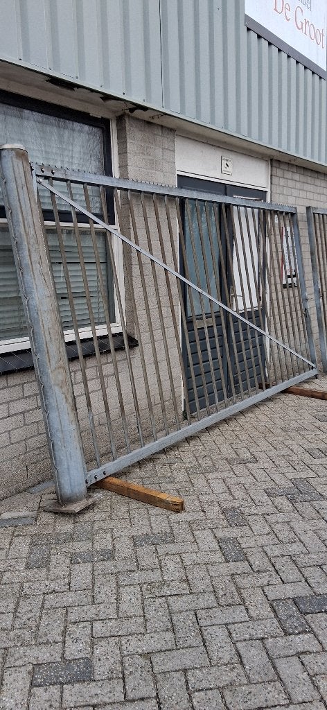 stalen dubbele poort, Ophalen, Gebruikt, Onbekend, Spijlenhekwerk