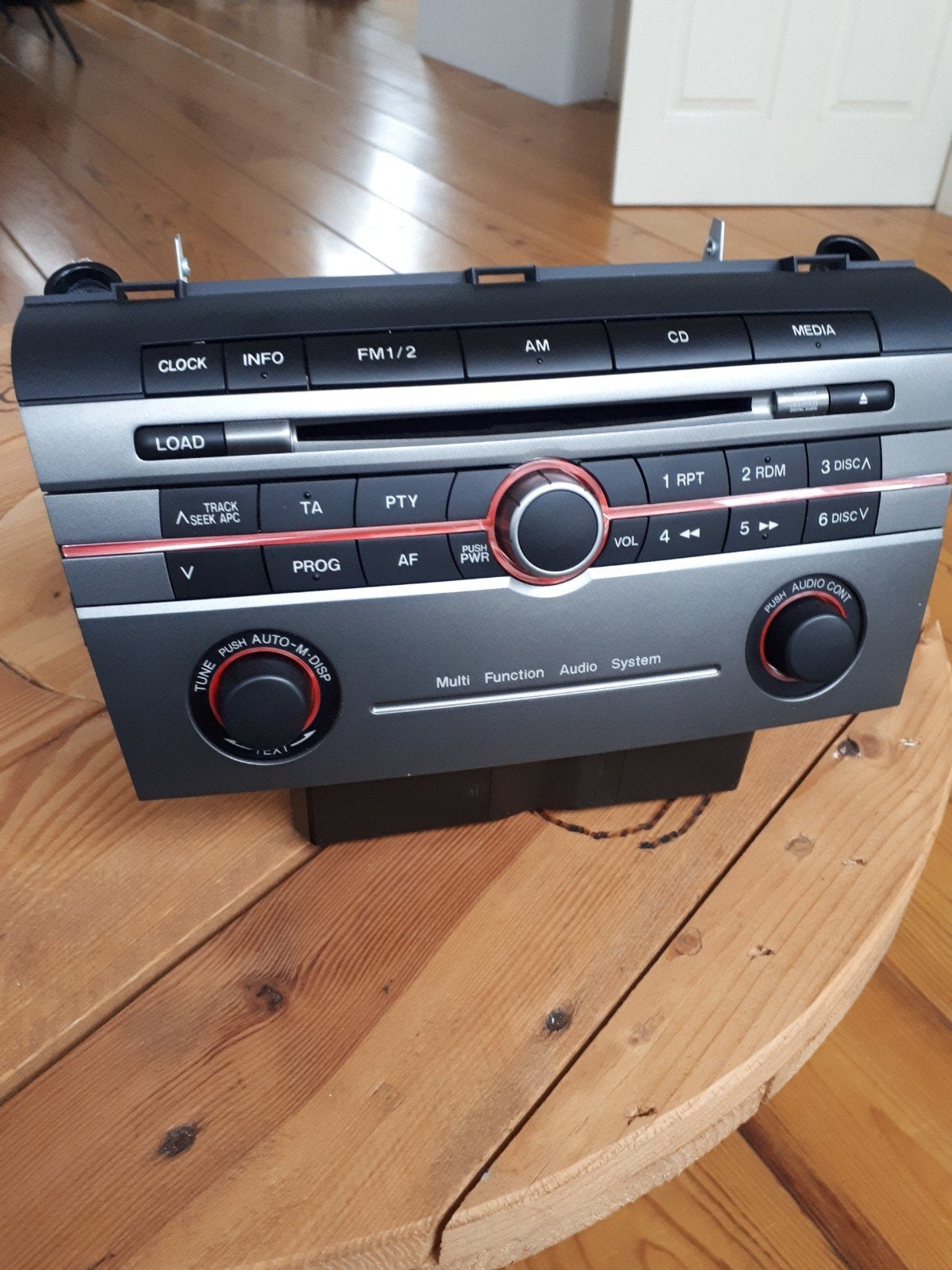 Mazda autoradio., Auto diversen, Autoradio's, Ophalen of Verzenden, Gebruikt