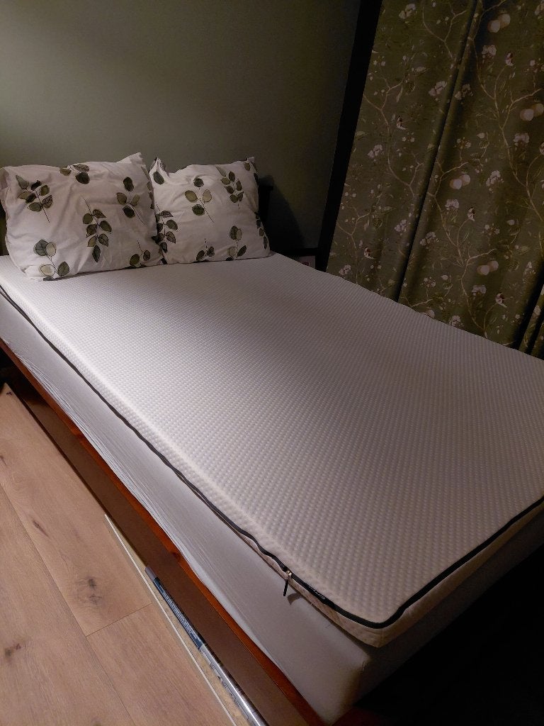 Emma topmatras, 140x200 cm, Ophalen, 140 cm, Zo goed als nieuw, Twijfelaar
