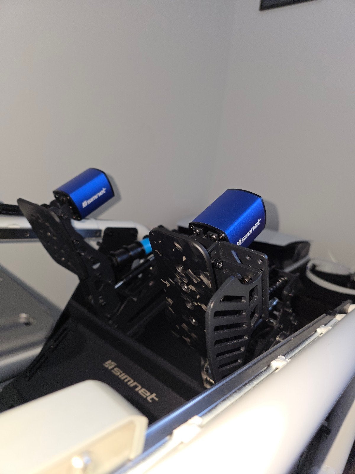 Foto 6 van Complete Simrig! Fanatec DD 18nm, F1 V2.5, Simnet, Haptics!