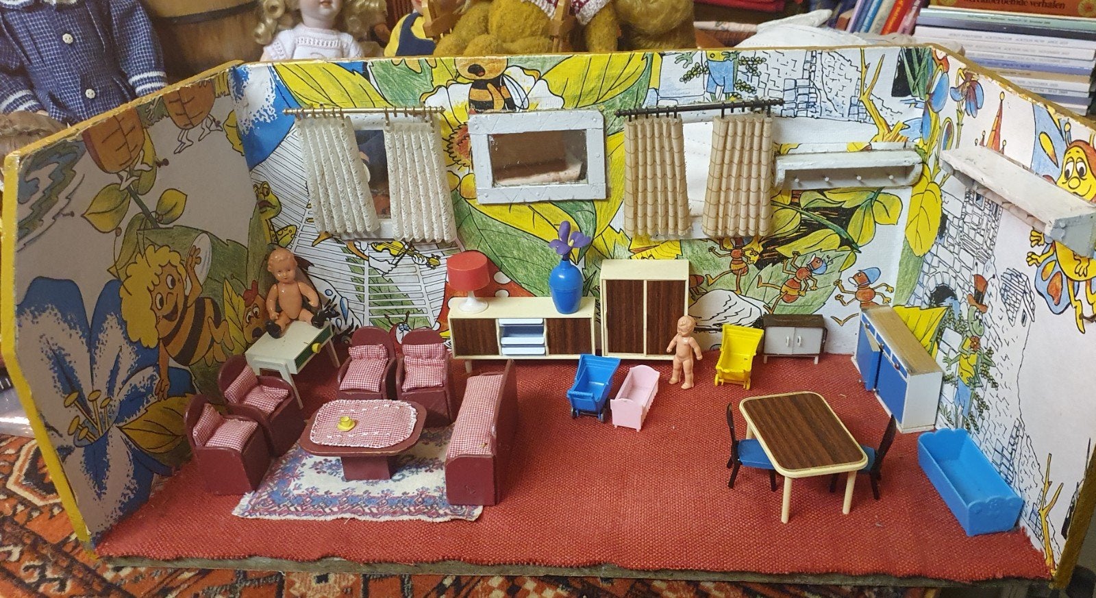 Maya The Bee-behang in poppenhuis! €55,00, Ophalen of Verzenden, Pop