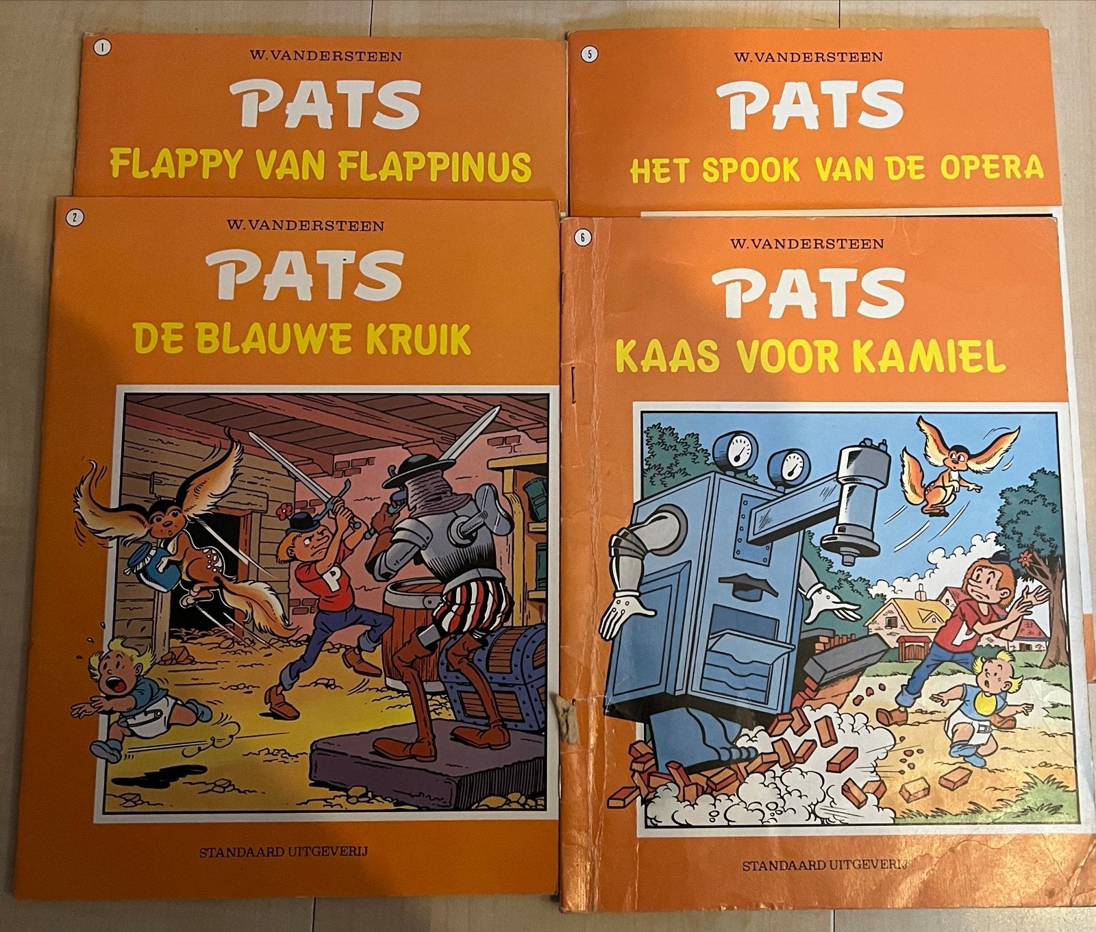 Pats stripboeken - 4 delen van W. Vandersteen, Meerdere stripboeken, Ophalen of Verzenden, Gelezen