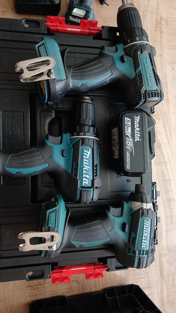 Makita 18V LXT | 2x Accu (o.a. 5.0Ah) + Lader + Koffer, Ophalen of Verzenden, Gebruikt
