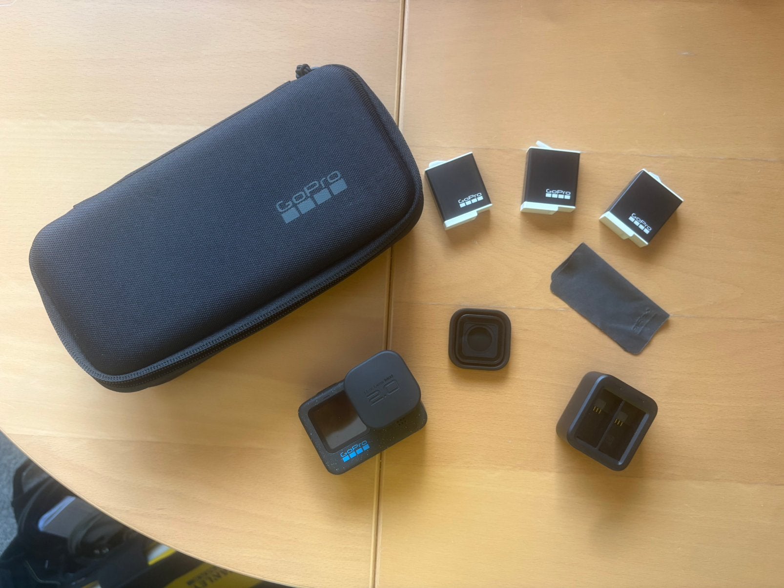 GoPro Hero 12 Black + Accessoires - Complete Set, Ophalen of Verzenden, Zo goed als nieuw, GoPro