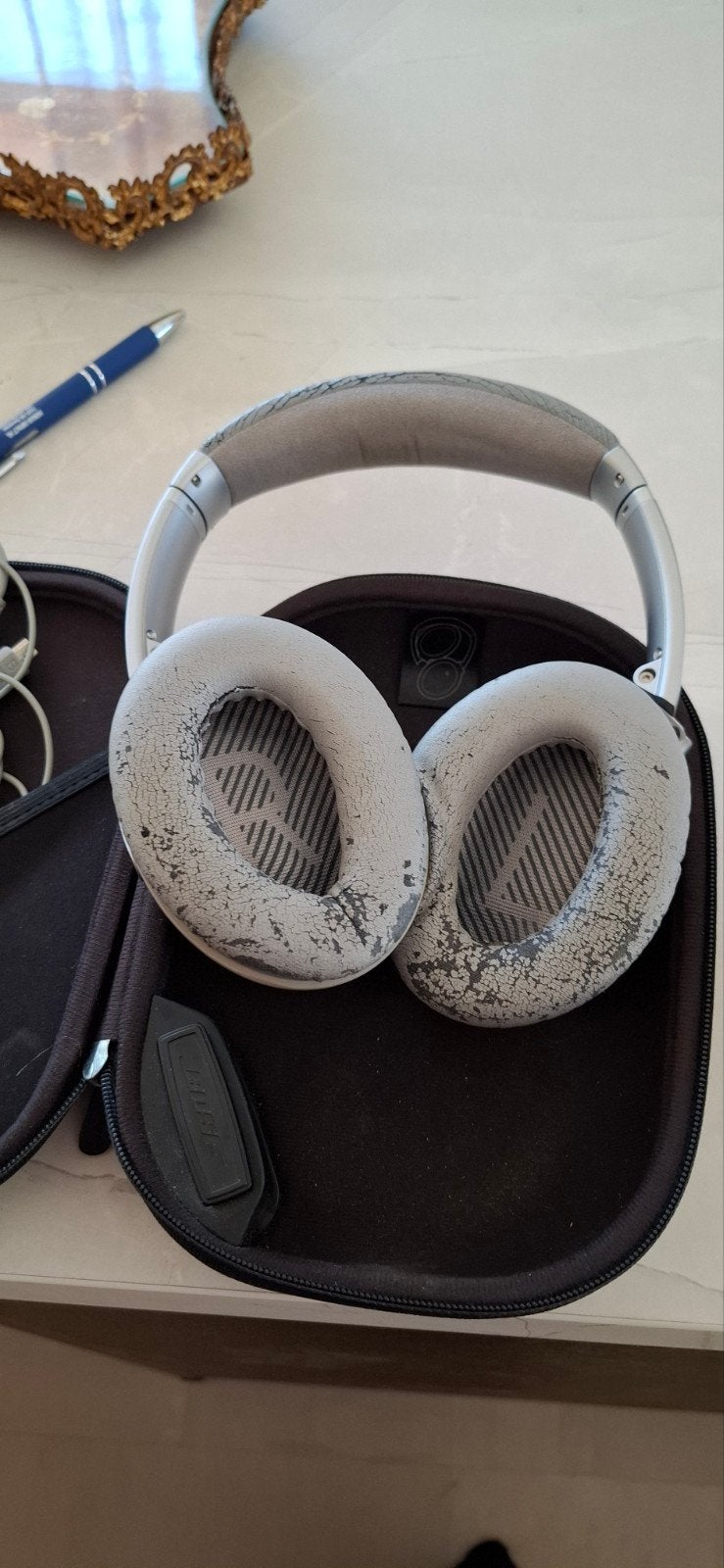 Bose QC model 2018 - Goed geluid, lichte defecten, Audio, Tv en Foto, Koptelefoons, Gebruikt, Zilver, Ophalen of Verzenden, Bose
