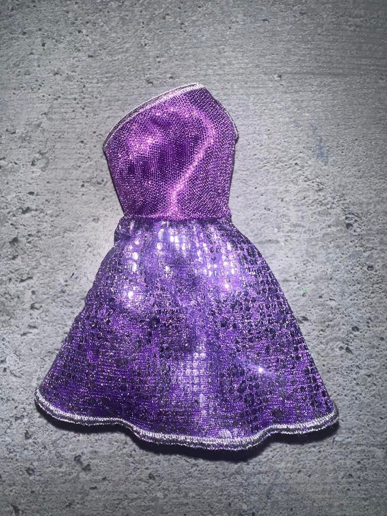 505 Paars glitter Barbie jurkje, Verzamelen, Poppen, Ophalen of Verzenden, Zo goed als nieuw