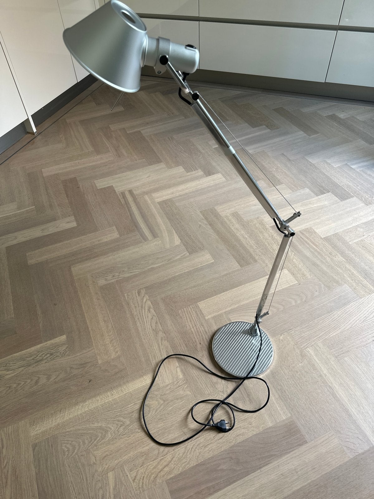 Artemide Tolomeo Mega Vloerlamp - Aluminium, Zo goed als nie, Huis en Inrichting, Lampen | Vloerlampen, 100 tot 150 cm, Zo goed als nieuw