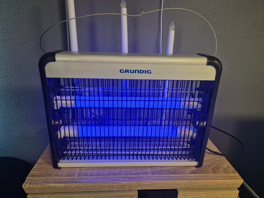Grundig Insectenlamp 220-240V - Effectieve Vliegenvanger, Ophalen of Verzenden, Zo goed als nieuw