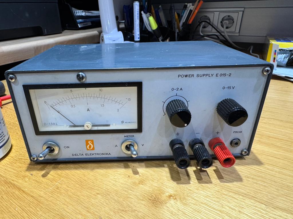 Regulated DC Power Supply DELTA E 015-2, Ophalen of Verzenden, Gebruikt