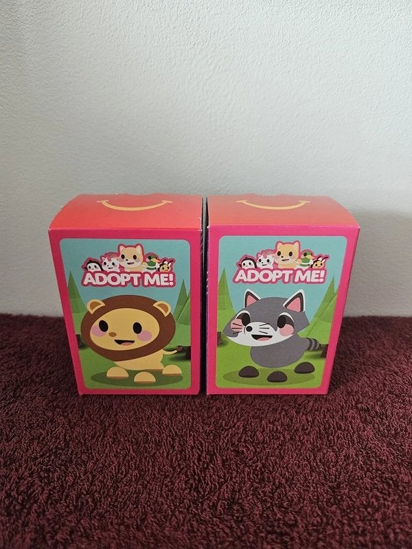 2x Adopt me figures -- Mcdonalds, Ophalen of Verzenden, Zo goed als nieuw