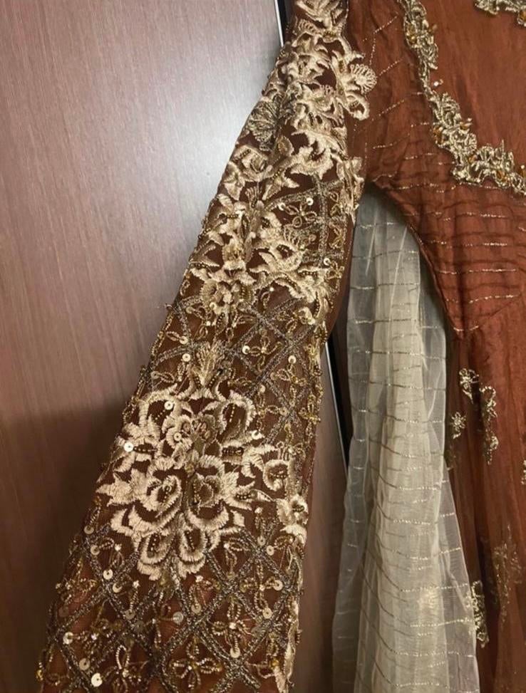 Prachtige Pakistaanse/ Indiase jurk met borduursels, Maat 38/40 (M), Bruin, Ophalen of Verzenden, Zo goed als nieuw