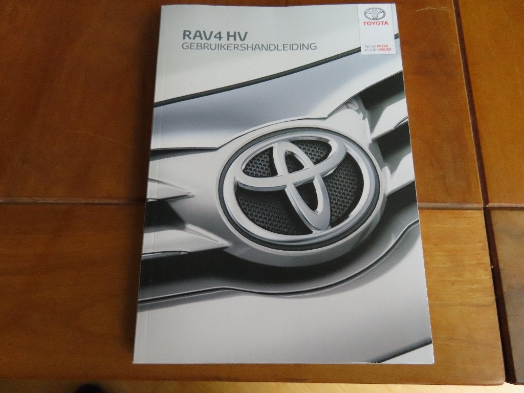 Nieuw instructieboek Toyota RAV4 HV Hybrid 2016, Auto diversen, Ophalen of Verzenden