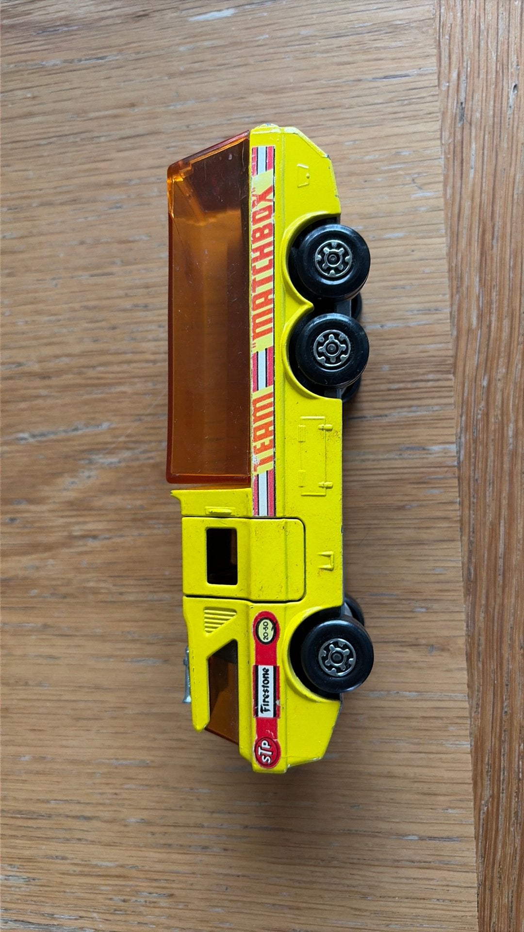Matchbox racing car transporter 1972, Ophalen of Verzenden, Zo goed als nieuw, Bus of Vrachtwagen