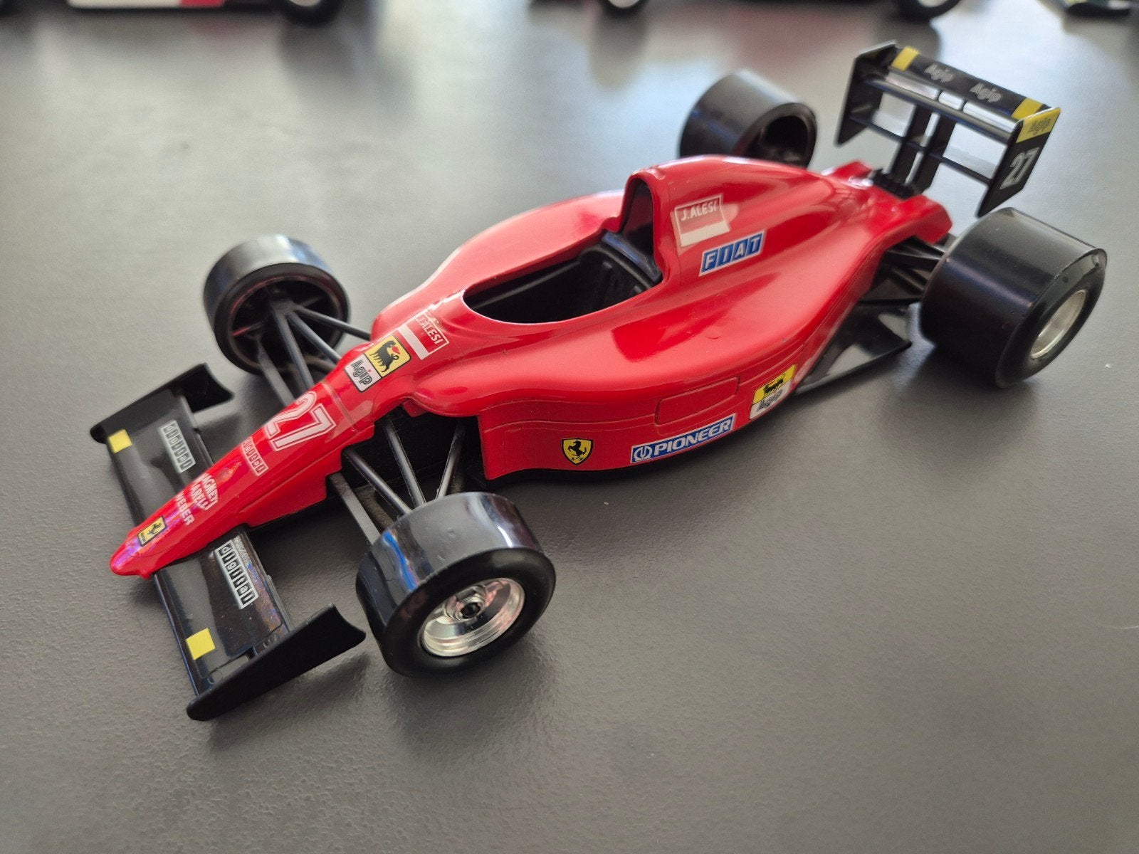 Ferrari 641/2 Jean Alesi F1 / Bburago 1:24, Ophalen of Verzenden, Zo goed als nieuw, Bburago