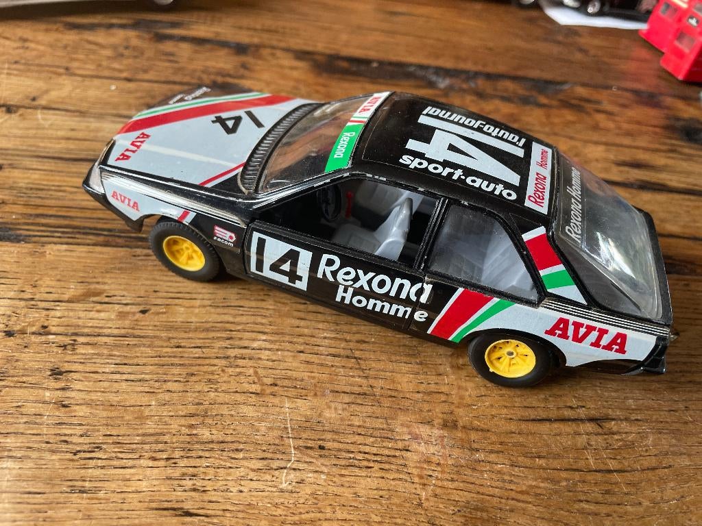 Renault Fuego Burago, Ophalen of Verzenden, Zo goed als nieuw, Auto, Bburago