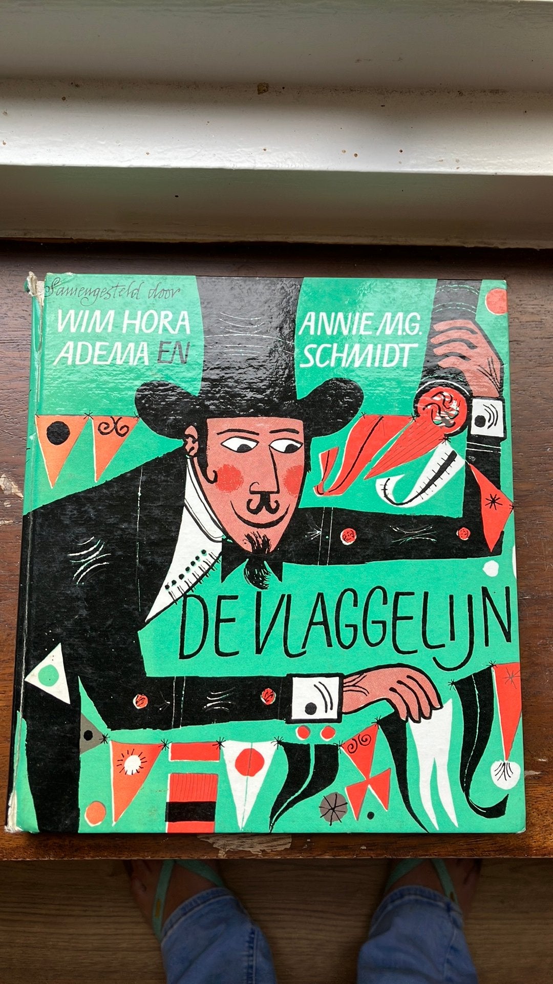 De vlaggelijn annie mg schmidt wim hora adema, Boeken, Ophalen of Verzenden, Zo goed als nieuw, Fictie algemeen