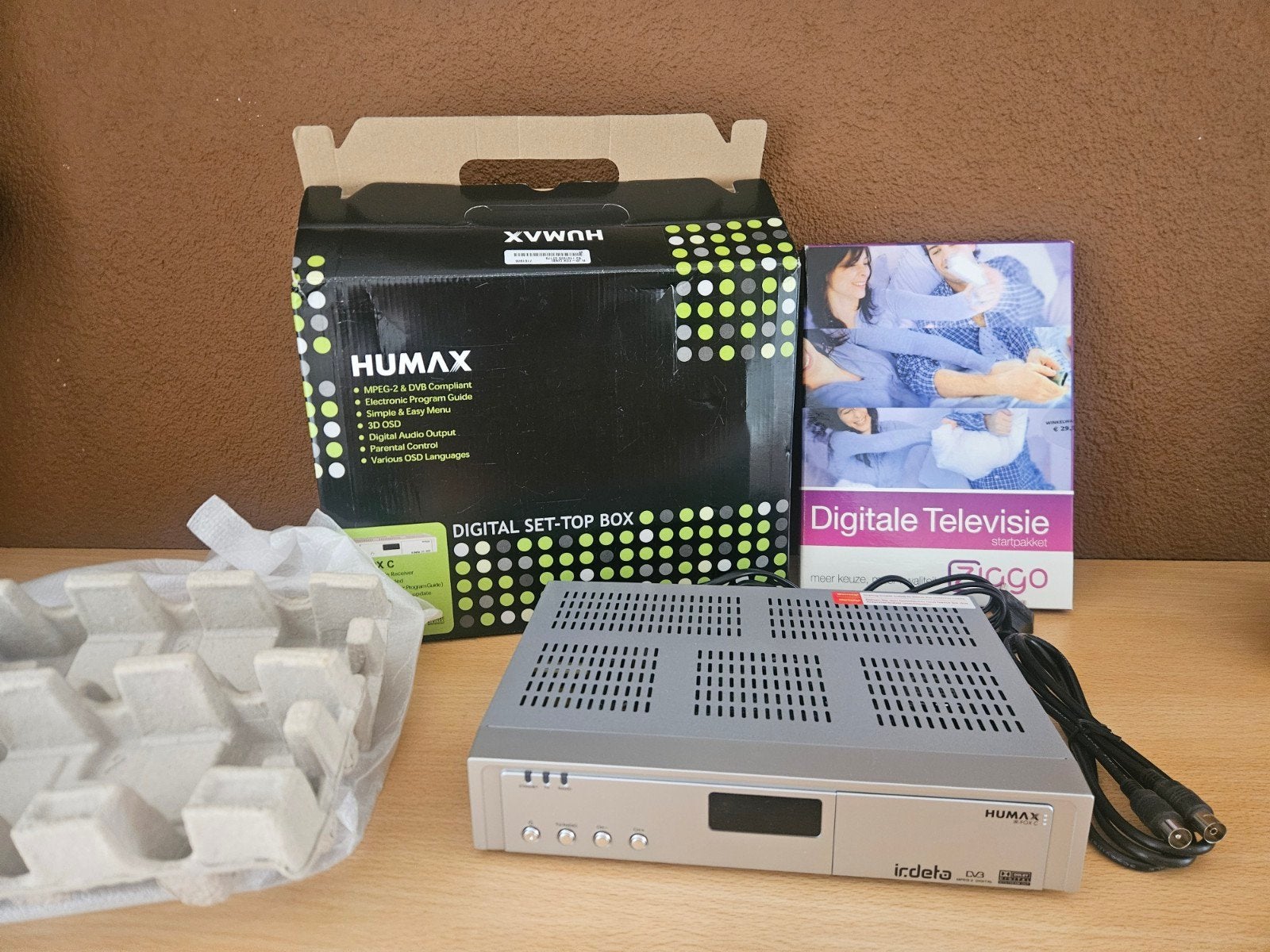 Humax IR-FOX C Digitale Set-Top Box met Ziggo handleidingen, Ophalen of Verzenden, Gebruikt, Decoder