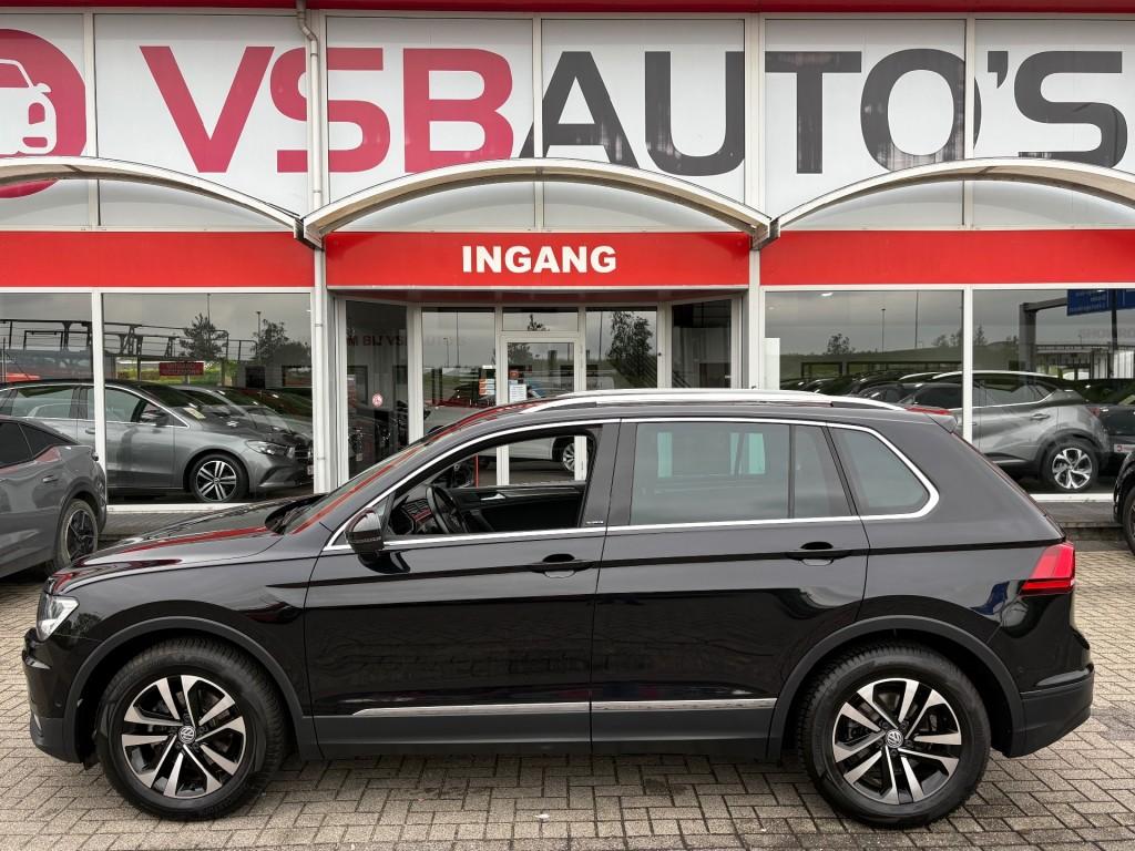 Volkswagen TIGUAN 1.5 TSI 150PK AUT. NAVI CAMERA CARPLAY DIG, Automaat, Gebruikt, Huisgarantie, 1495 cc
