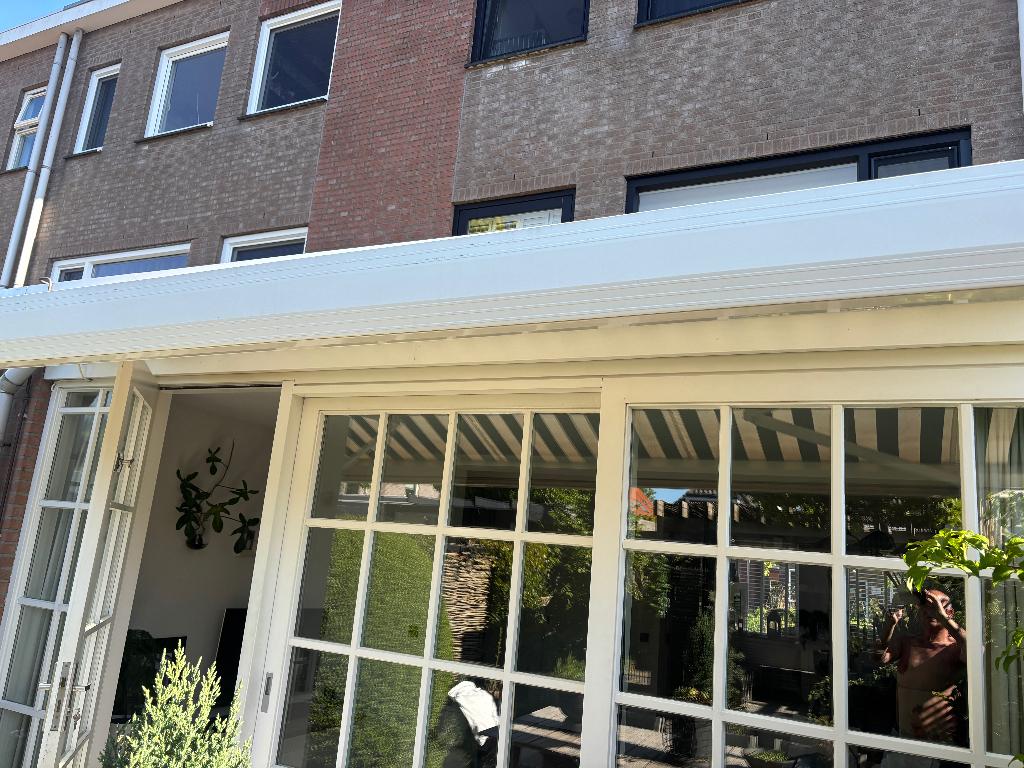 Zonnescherm electrisch, Ophalen, Gebruikt, 450 cm of meer, Elektrisch