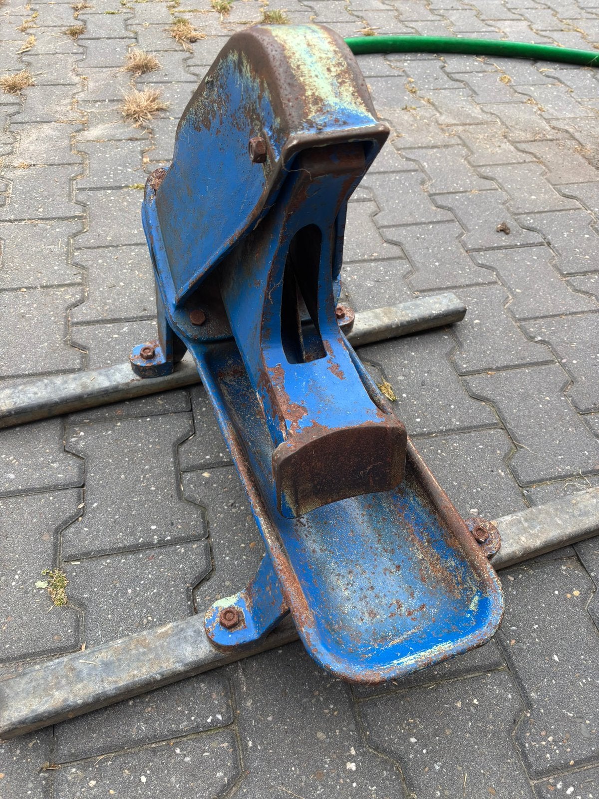 Nette weidepomp, Ophalen