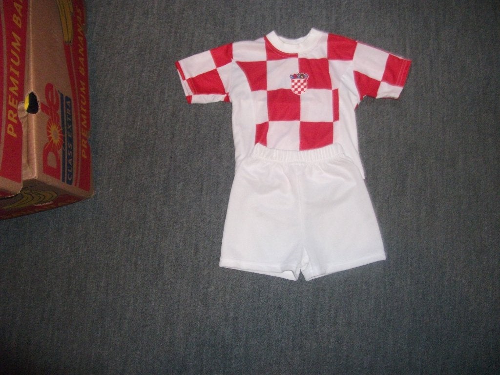 Kroatie tenue maat 80 (rood), Maat XS of kleiner, Verzenden, Shirt