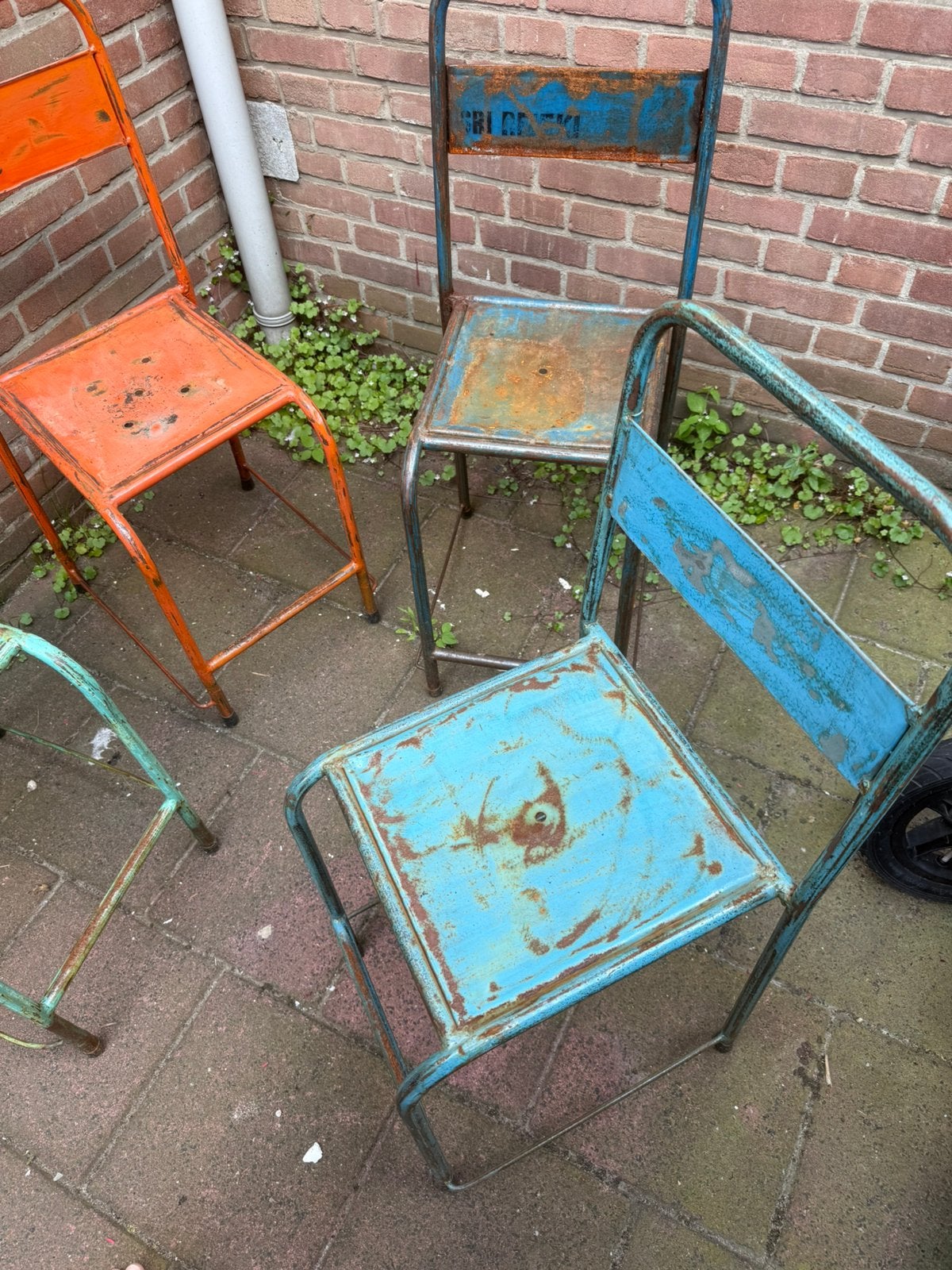 Stoel metaal indonesie industrieel stoelen 5 stuks, Huis en Inrichting, Ophalen of Verzenden, Gebruikt, Zwart, Metaal