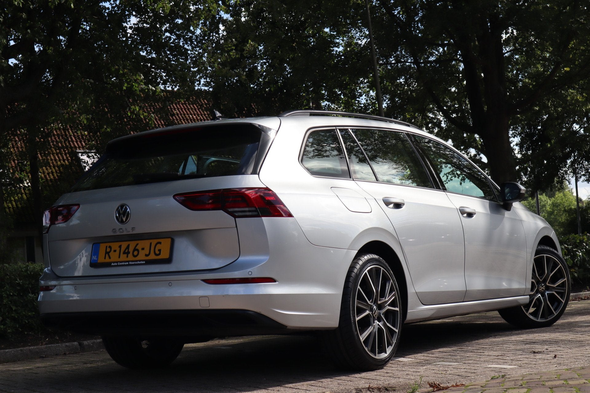 Volkswagen Golf Variant 1.0 TSI Life | Sfeerverlichting | Na, Gebruikt, Euro 6, Origineel Nederlands, 3 cilinders
