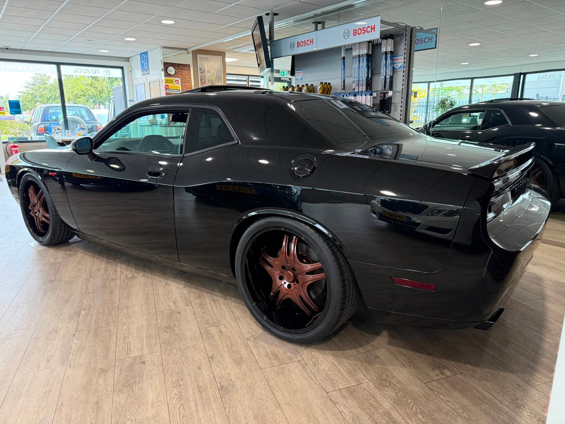 Dodge CHALLENGER SRT 8 HEMI 6.1 UNIEK! AANTOONBAAR 1e EIGENA, Auto's, Euro 5, Achterwielaandrijving, Overige carrosserieën, 4 stoelen