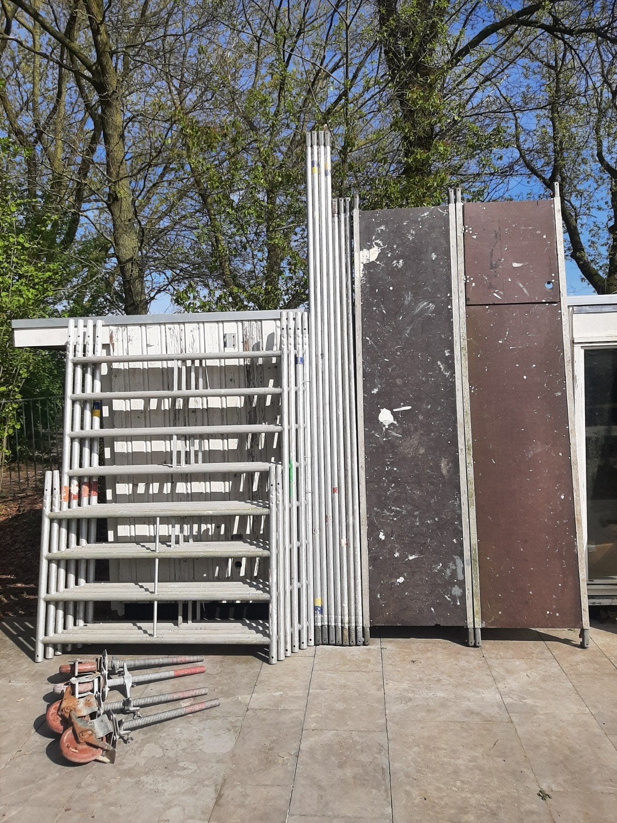 Nette aluminium rolsteiger Werkhoogte 6.2 mtr, Doe-het-zelf en Verbouw, Steigers, Gebruikt, Rolsteiger of Kamersteiger, 5 meter of hoger