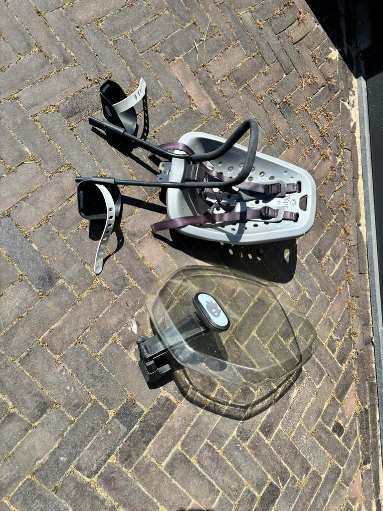 Yepp Mini fietsstoeltje met windscherm, Ophalen, Voorzitje, 0 t/m 13 kg, Gebruikt