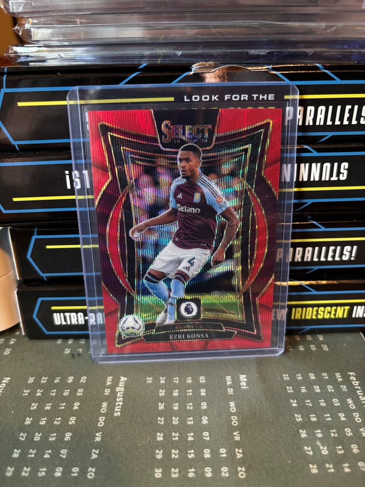 Ezri Konsa Aston Villa Panini Select Premier League /88, Ophalen of Verzenden, Zo goed als nieuw, Buitenlandse clubs, Spelerskaart