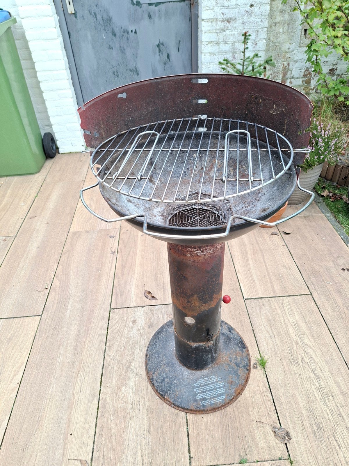Houtskoolbarbecue, Ophalen, Gebruikt