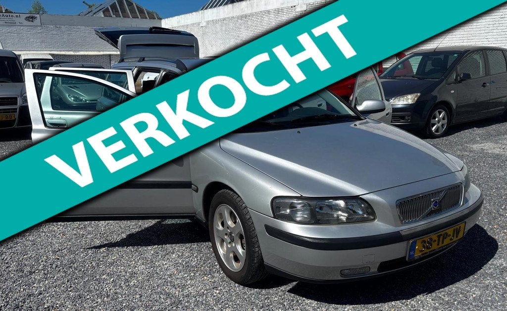 Volvo V70 AUTOMAAT 2.4 Comfort Line, Auto's, Leder en Stof, Grijs, Stoelverwarming, Euro 4