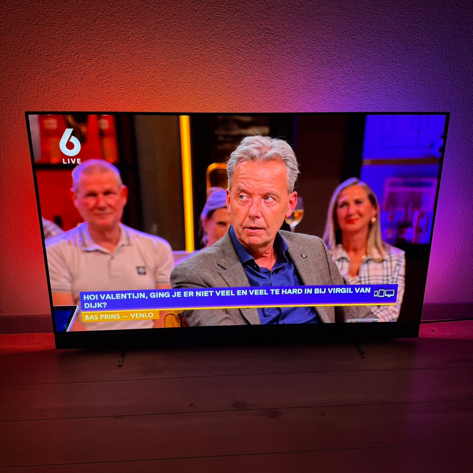 Als nieuwe Philips 55 inch Oled 4k Televisie B&W Soundbar