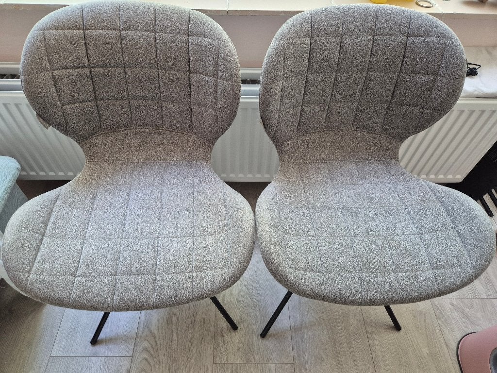 2x Zuiver OMG stoel grijs, Huis en Inrichting, Stoelen, Gebruikt, Twee, Metaal, Stof, Grijs, Ophalen